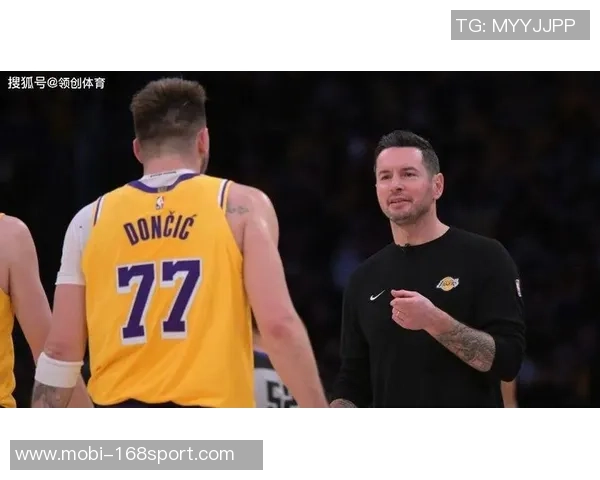 雷迪克称东契奇与里夫斯表现出色令黄蜂防守面临巨大压力